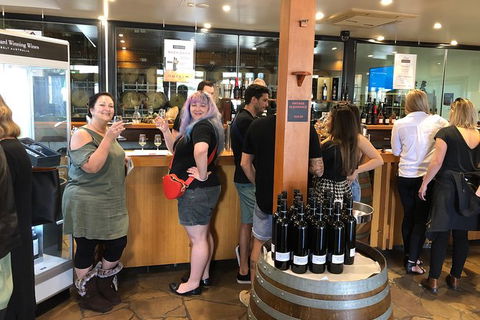 Sirromet Winery All Inclusive Lunch @ Lurleens, Tour, Tastings And Transfers - Accommodation Rockhampton 7