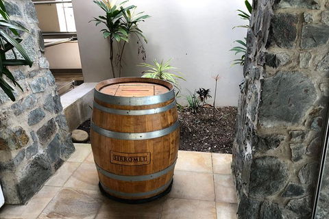 Sirromet Winery All Inclusive Lunch @ Lurleens, Tour, Tastings And Transfers - Accommodation Rockhampton 10