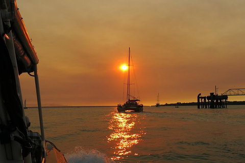 Darwin Sunset Cruise, Including Fish \'n\' Chips - Accommodation Rockhampton 5