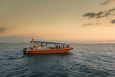 Darwin Sunset Cruise, Including Fish \'n\' Chips - Accommodation Rockhampton 6