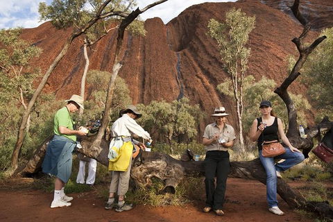 Full Uluru Base Walk At Sunrise Including Breakfast - Accommodation Rockhampton 0