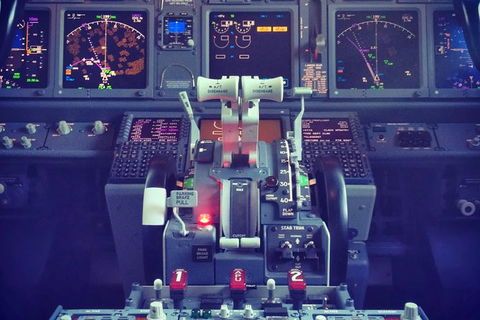 Airliner-737 - 60 MINS - Flight Simulator Experience - Accommodation Rockhampton 0