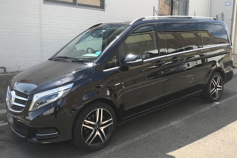 Luxury Sydney Airport Arrivals Transfer By People Mover - Accommodation Rockhampton 1