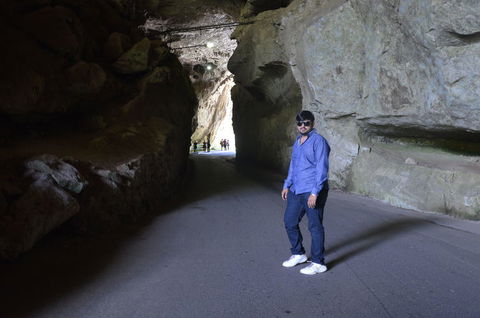 Blue Mountains And Jenolan Caves Motorcoach Day Tour - Accommodation Rockhampton 3