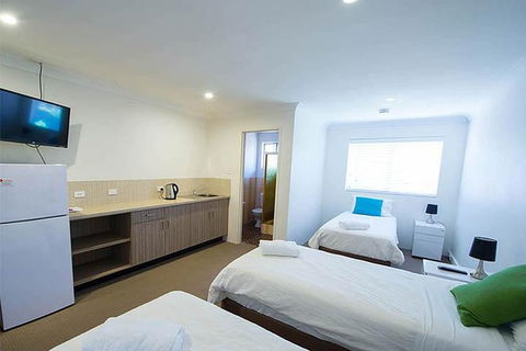 7-Day Surf Camp On The NSW South Coast - Accommodation Rockhampton 1