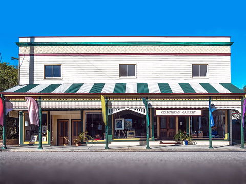Coldstream Gallery - Accommodation Rockhampton 0