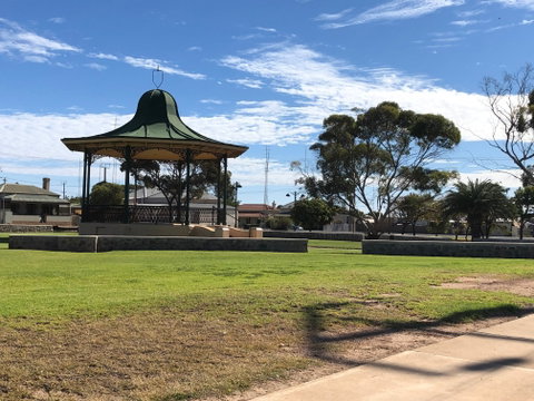Davies Square, Wallaroo - Accommodation Rockhampton 1