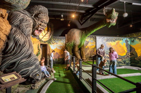 Gold Rush Mini Golf - Accommodation Rockhampton 0