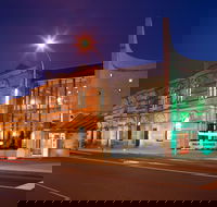 The Riddoch  Main Corner Complex - Accommodation Rockhampton