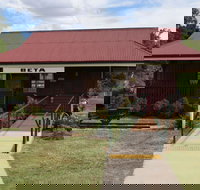 Beta Hut and Railway Memorabilia - Accommodation Rockhampton