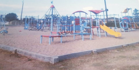 Edithburgh Playground - Accommodation Rockhampton 0
