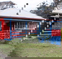 Montague Art and Craft Society  Glasshouse Rocks Road - Accommodation Rockhampton