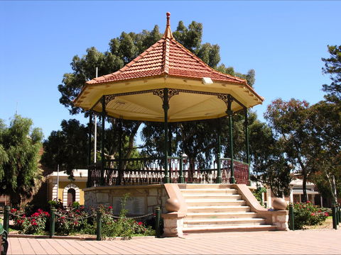 Gladstone Square - Accommodation Rockhampton 0