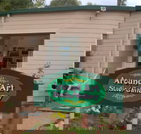 Around Art Studio/Gallery - Accommodation Rockhampton