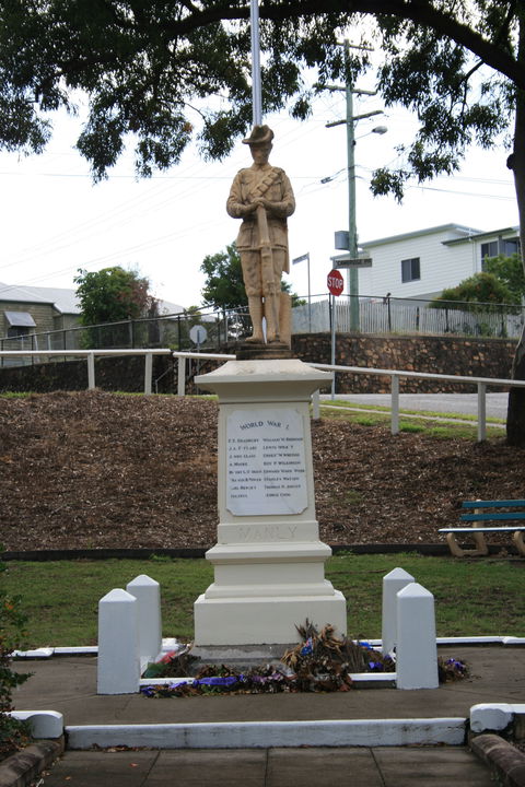 Manly War Memorial - Accommodation Rockhampton 1