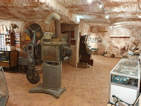 Old Timers Mine & Museum - Self Guided Tour - Accommodation Rockhampton 1