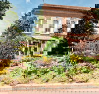 Two-Foot Heritage Walk - Accommodation Rockhampton