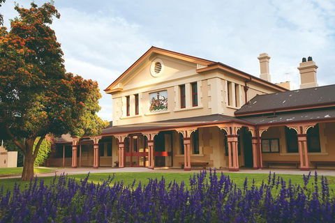 Half Day City Heritage Tour - Accommodation Rockhampton 2