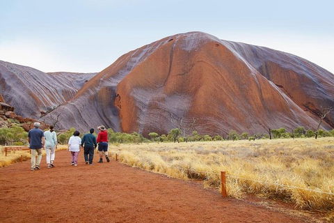 Explore Uluru: 7 Hours Guide Tour At Sunrise With Light Breakfast - Accommodation Rockhampton 5
