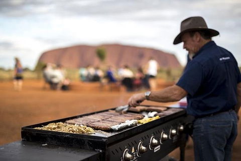 Sunset Australian Barbecue Dinner In Uluru - Accommodation Rockhampton 1
