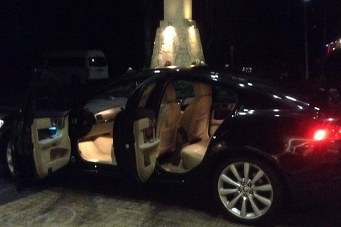 Jaguar Limousine Transfer Cairns Airport To Palm Cove - Accommodation Rockhampton 0