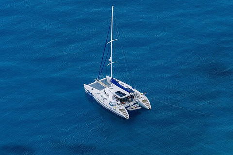 Bareboat Hire - Indigo 5 Night Hire - Accommodation Rockhampton 1