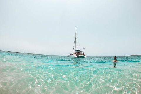 5 Night Bareboat Onboard Cattitude - Accommodation Rockhampton 4