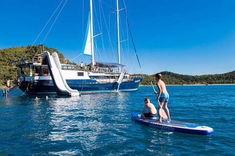 Day Sail The Whitsunday Islands On Atlantic Clipper From Airlie Beach - Accommodation Rockhampton 9