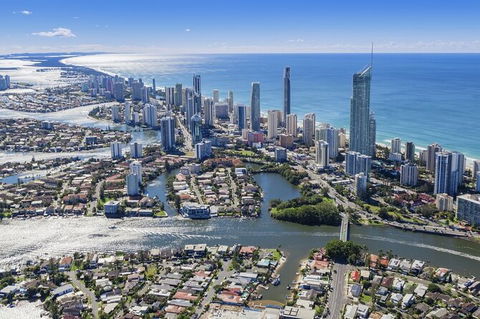 Departure Private Transfers From Gold Coast City To Gold Coast Airport OOL - Accommodation Rockhampton 3