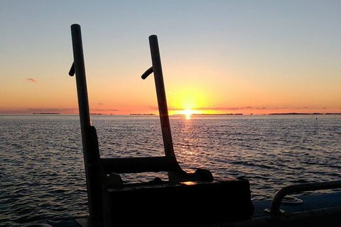 Sunset Geraldton Harbour Cruise - Accommodation Rockhampton 2