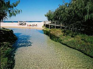 Fraser Island QLD Accommodation Rockhampton
