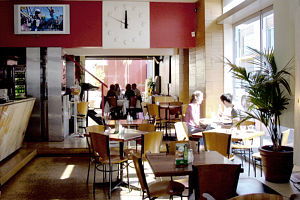 Kush Restaurant - Accommodation Rockhampton 0