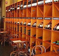 Lina's Bistro A Vin - Accommodation Rockhampton