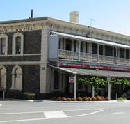 Royal Arms Hotel - Accommodation Rockhampton