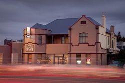 Cross Keys Hotel - Accommodation Rockhampton 0