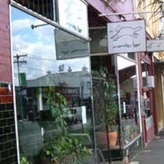 Monties Bar - Accommodation Rockhampton 1