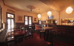 The Cumberland - Accommodation Rockhampton 1