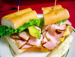 Monties Bar - Accommodation Rockhampton 2