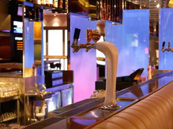 Vegas Hotel - Accommodation Rockhampton 2