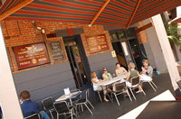 Frisco Hotel - Accommodation Rockhampton 2