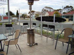 Wee Willie's Tavern - Accommodation Rockhampton 2
