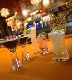 Crown And Sceptre Hotel - Accommodation Rockhampton 2