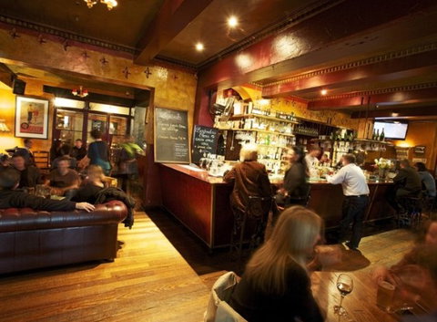 Provincial Hotel - Accommodation Rockhampton 5