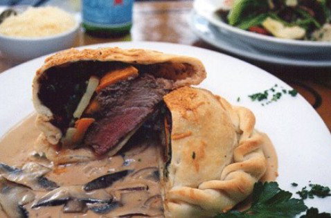 Augello's - Accommodation Rockhampton 0