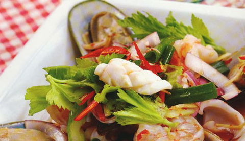 Gold Leaf Thai - Accommodation Rockhampton 2