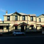 Fish Frenzy - Accommodation Rockhampton 1