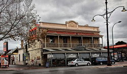 Royal Oak Hotel - Accommodation Rockhampton 0