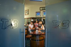 Gilhooleys Irish Bar & Restaurant - Strathpine - Accommodation Rockhampton 3