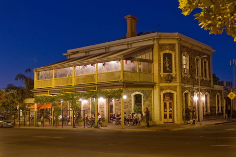 The Gov - Accommodation Rockhampton 5