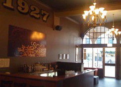 1927 Cocktail Lounge - Accommodation Rockhampton 0